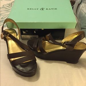 Kelly & Katie wedge sandals